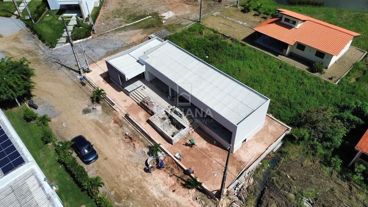 Casa com 4 Suítes em Condomínio próximo da BR-232 - Gravatá/PE