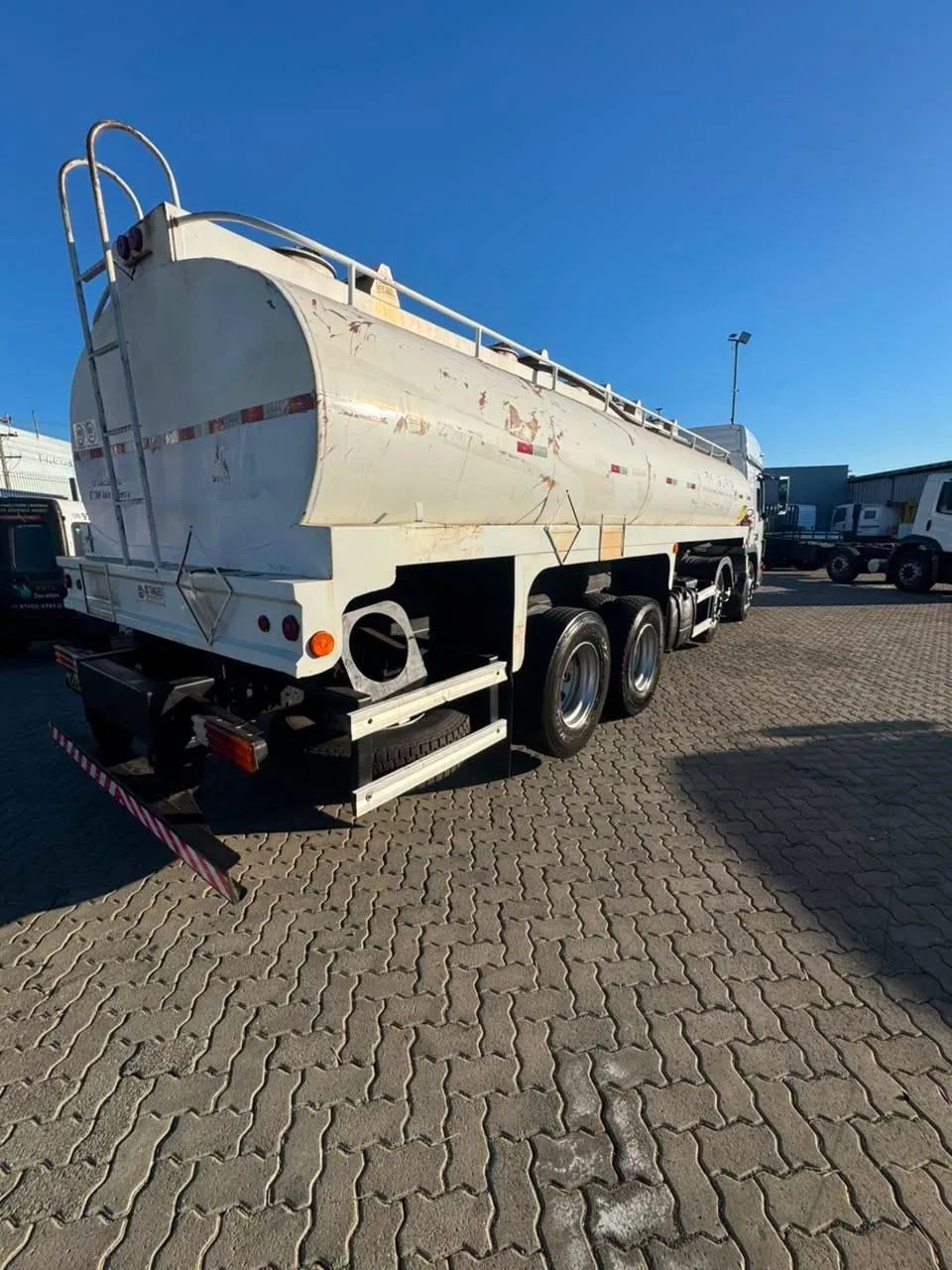 MB Atego 3030 ANO 2019 AUTOMATICO 8X2 TANQUE - Foto 4