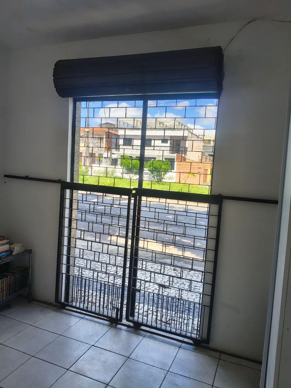 Conjunto porta e grades para comércio  - Foto 3