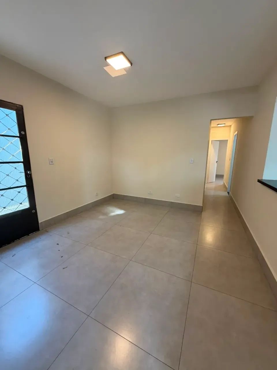 VENDO AMPLA CASA NO JD EUROPA - Foto 4