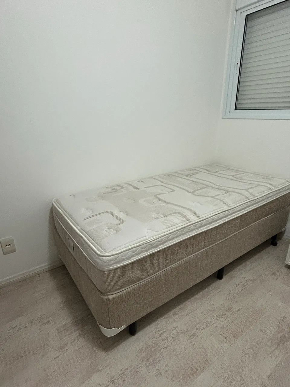 Cama Box Solteiro Molas Herval + Base 0,88x1,88m - Limpa e Conservada