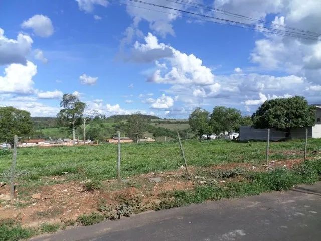 VENDE-SE TERRENO 1260M2