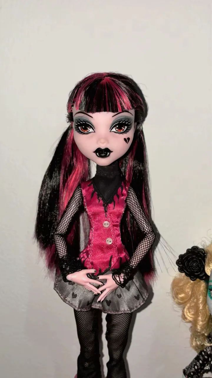 Custon Draculaura shadow 