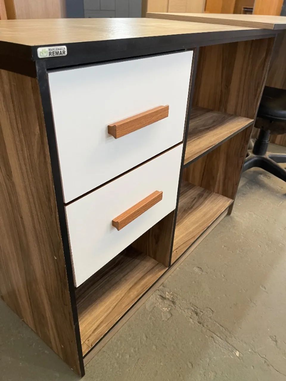 MESA DE ESCRITÓRIO COM 2 GAVETAS R$499,99 - Foto 4