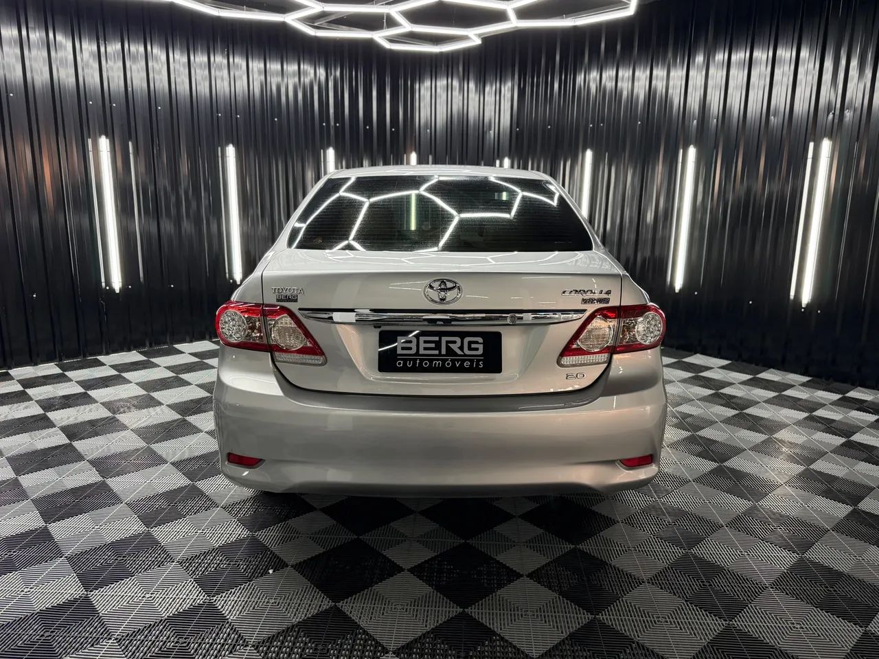 Toyota Corolla Altis 2.0 Flex 16V Aut. 2014 - Foto 4