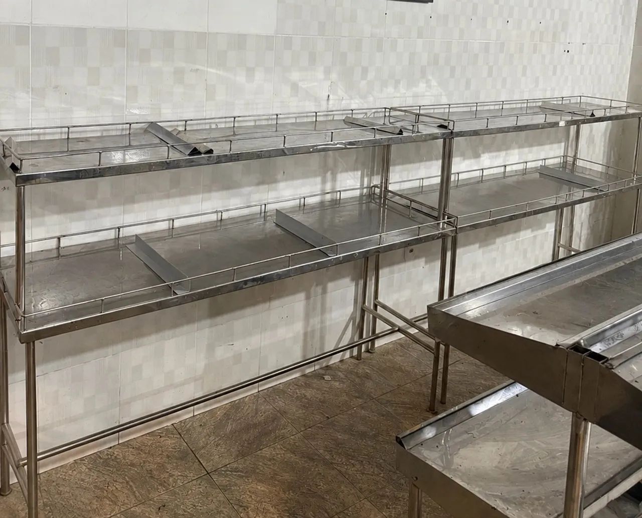 Prateleira/ expositor de inox verduras e legumes 