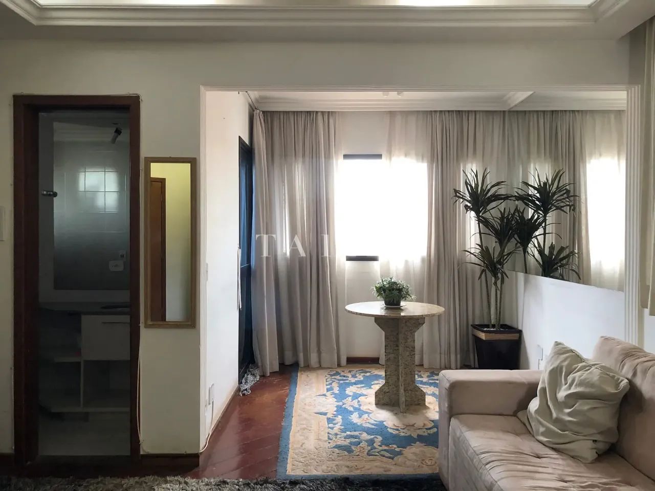 Apartamento à venda, Edifício Saint Simon, 57m² úteis, 1 quarto com suíte e closet, duplex - Foto 3