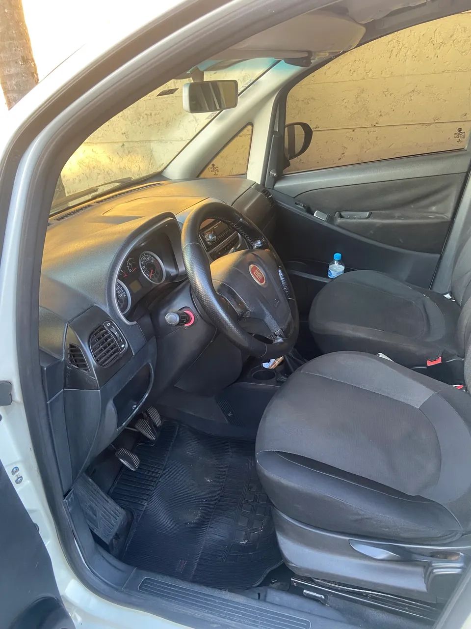 Fiat Idea Attractive 1.4 Fire Flex 8V 5P 2014 - Foto 5
