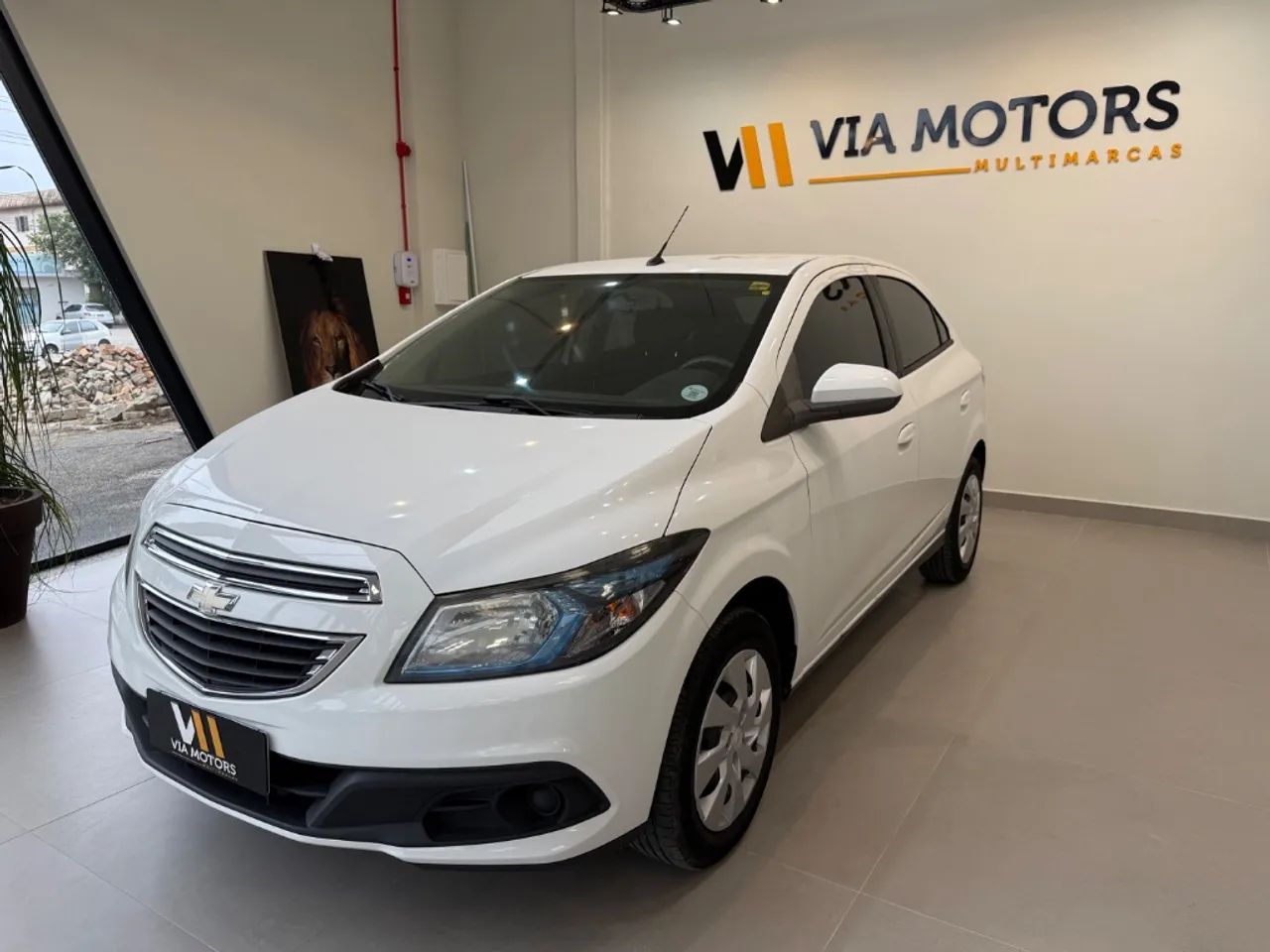 Chevrolet Onix Hatch LT 1.4 8V Flex Mec. 4P 2013 - Foto 2