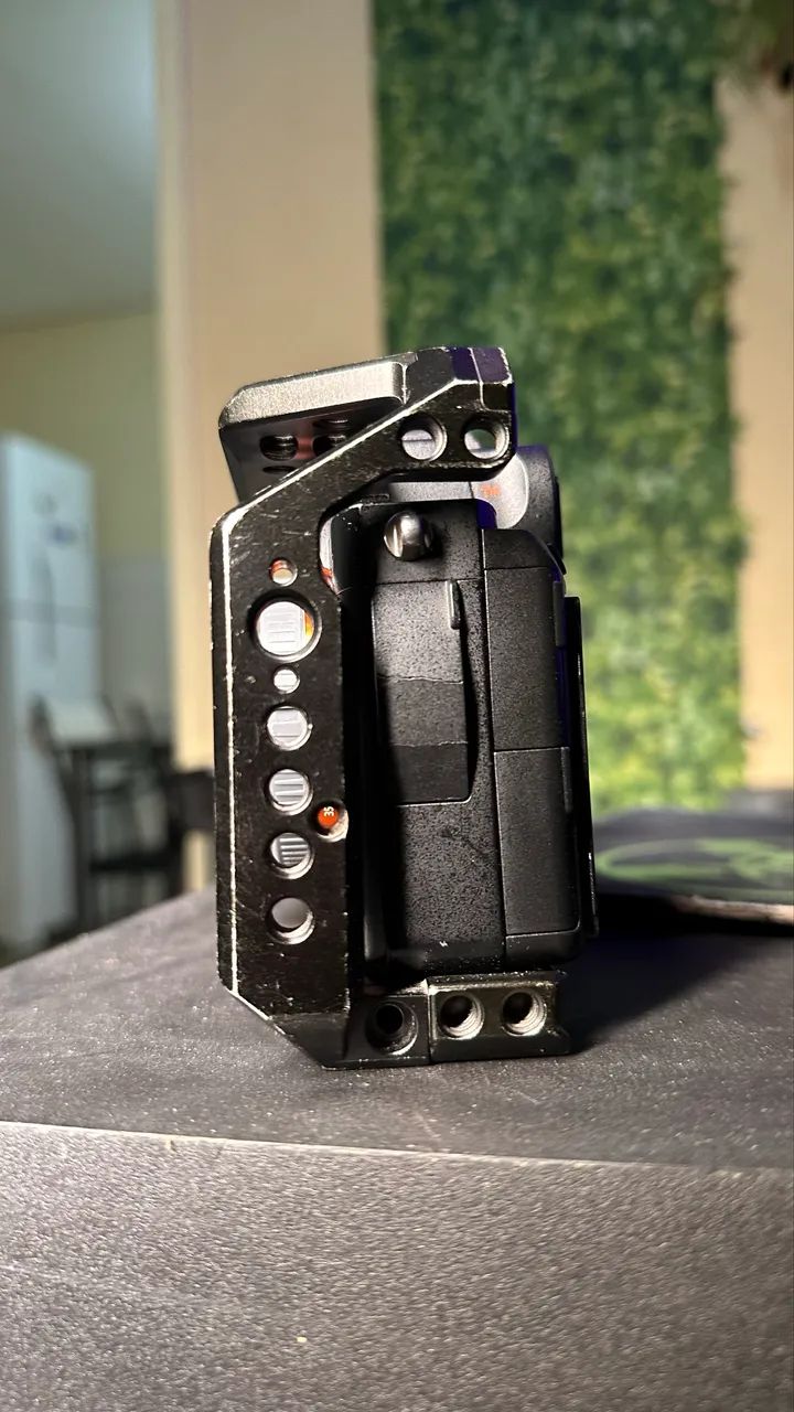 A7iii - (corpo) + Cage Smallring - Foto 2