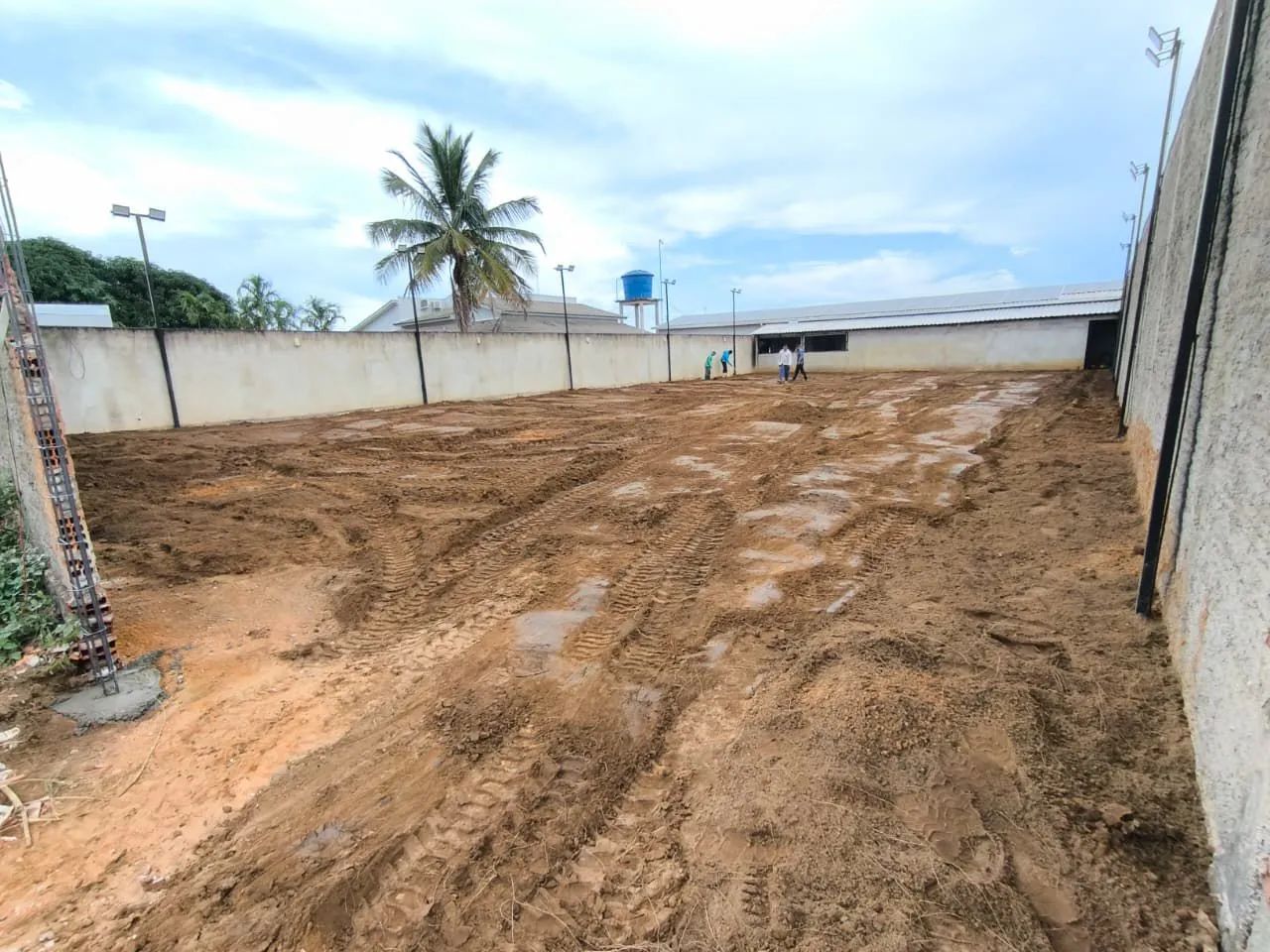 Bobcat Mini carregadeira Aterro Demolição Limpeza de terreno - Foto 4