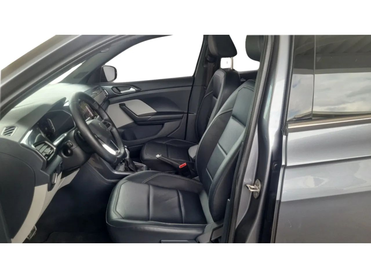 Volkswagen T-Cross Highline 1.4 TSI Flex 16V 5P AUT, foto 11 de 17