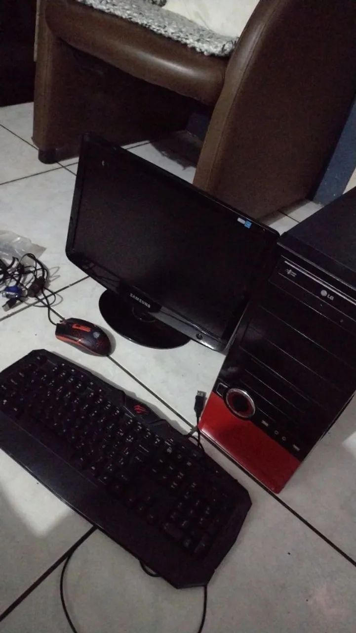 Troco computador gamer com tela teclado e mouse por celular