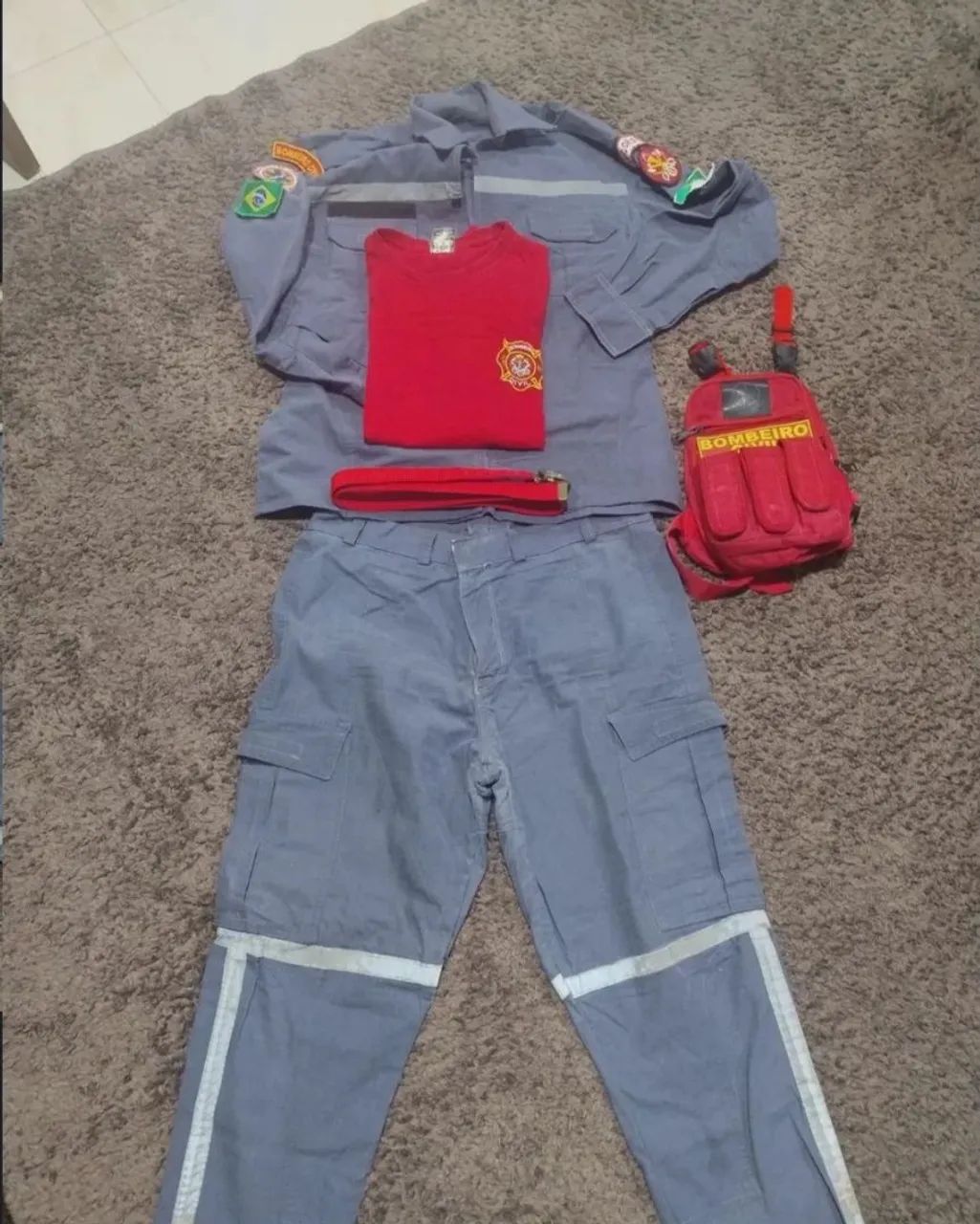 Fardamento de bombeiro civil. - Foto 2