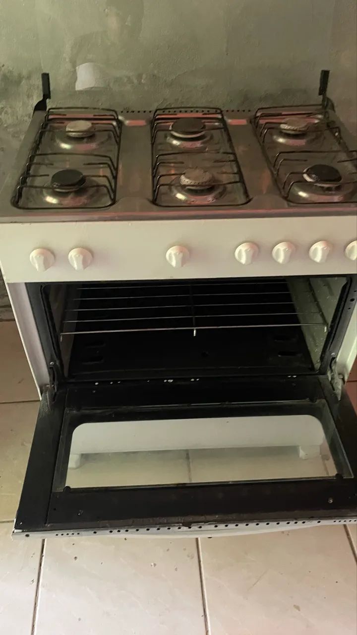 Fogão 6 bocas usado 400$ - Foto 4