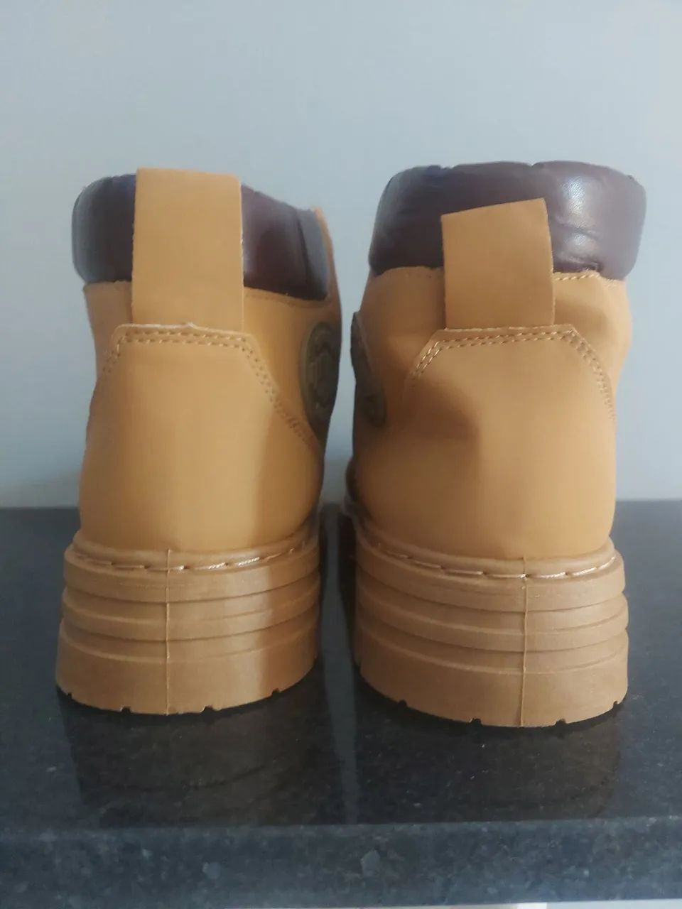 Bota amarela  - Foto 5