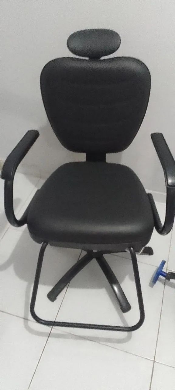 Cadeira hidráulica para barbearia Dompel 