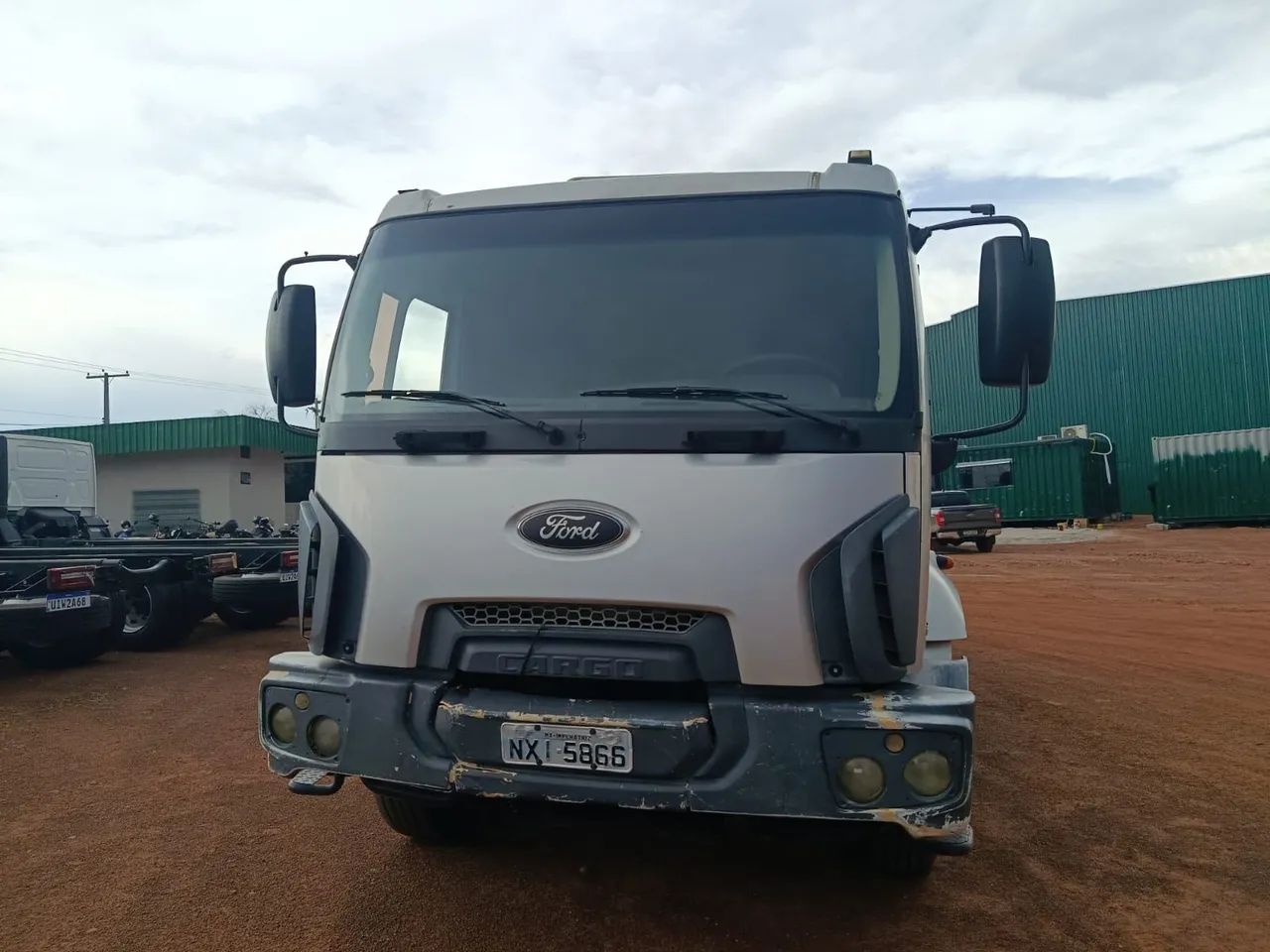 Caminhão Ford Cargo 2628 6x4 2012 Caçamba 8m3 - Tratores e máquinas ...