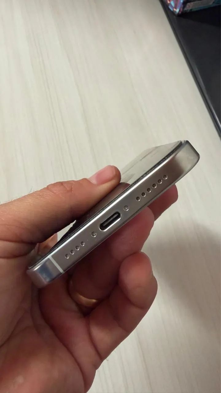 iPhone 16 pro Max  - Foto 2