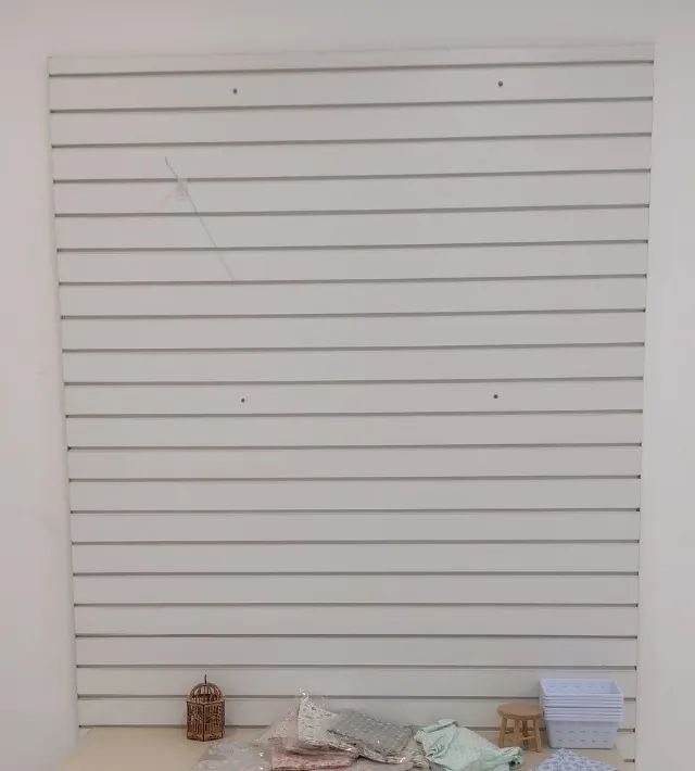 Expositor - Painel Canaletado