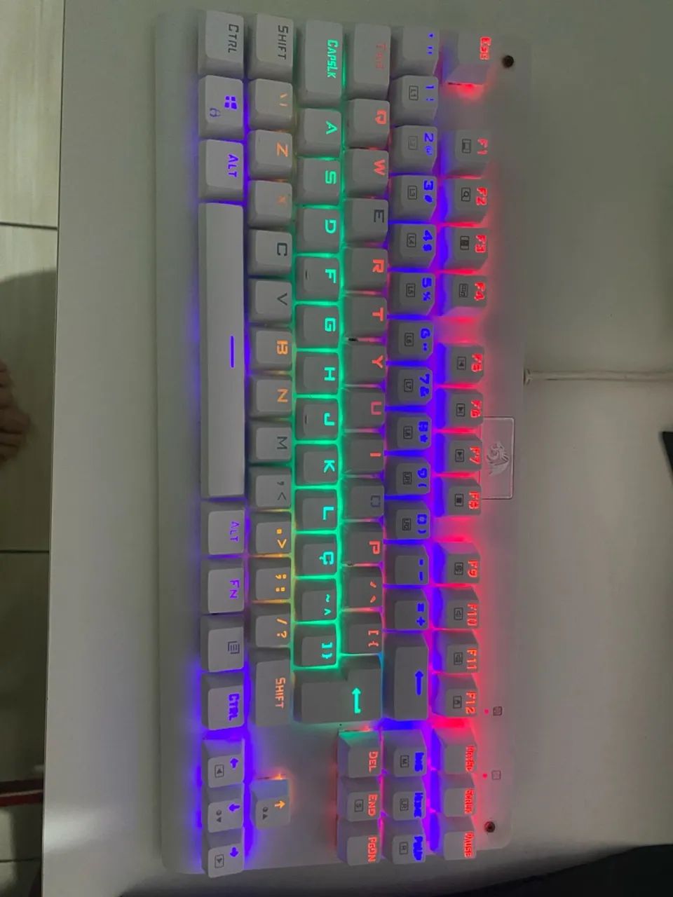 Teclado mecanico Redragon Dark avenger white - Foto 2