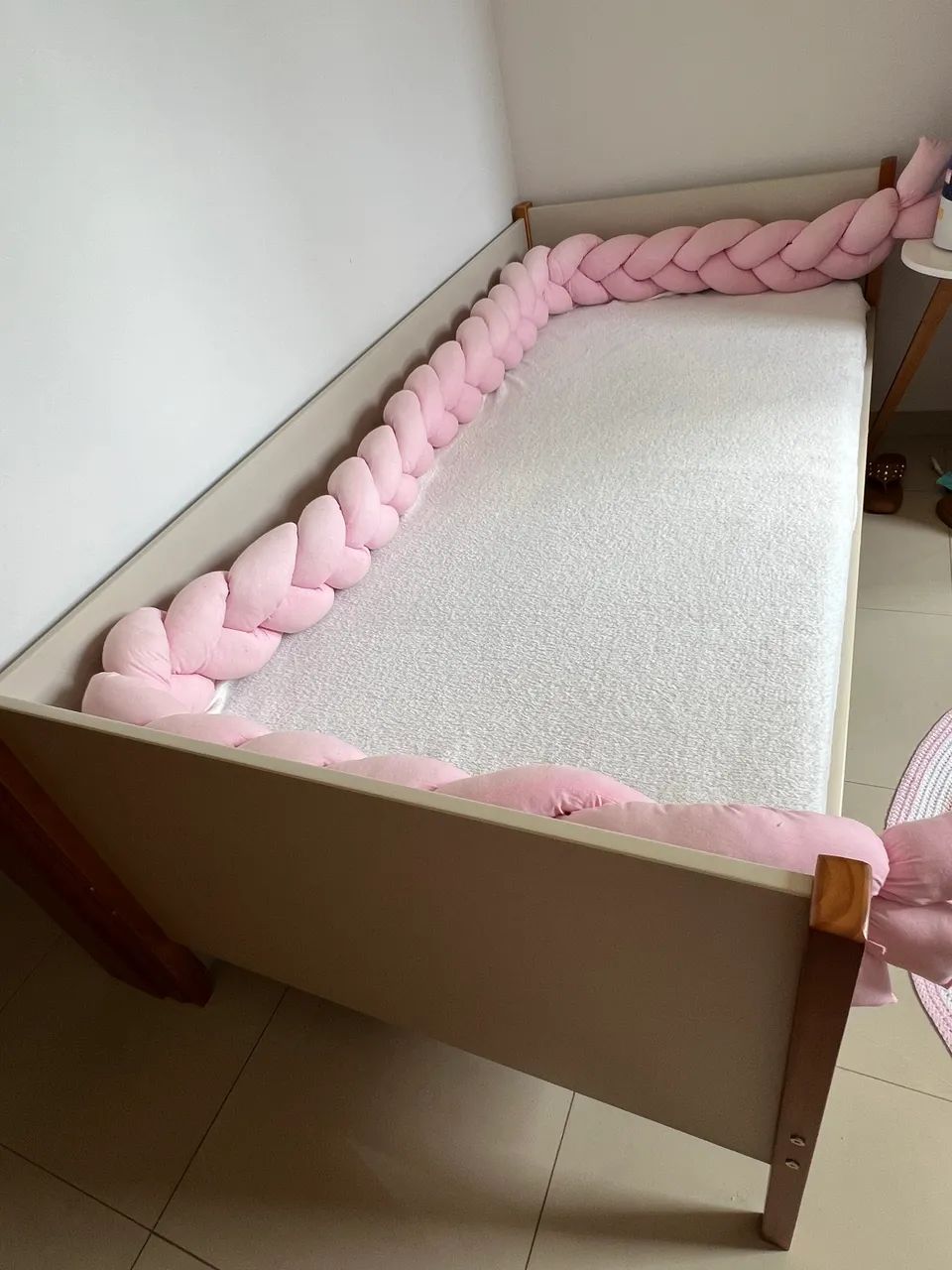 Baby crib