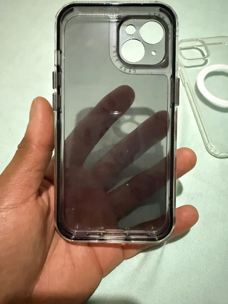 Capa para iPhone 14 bem novinha  - Foto 2