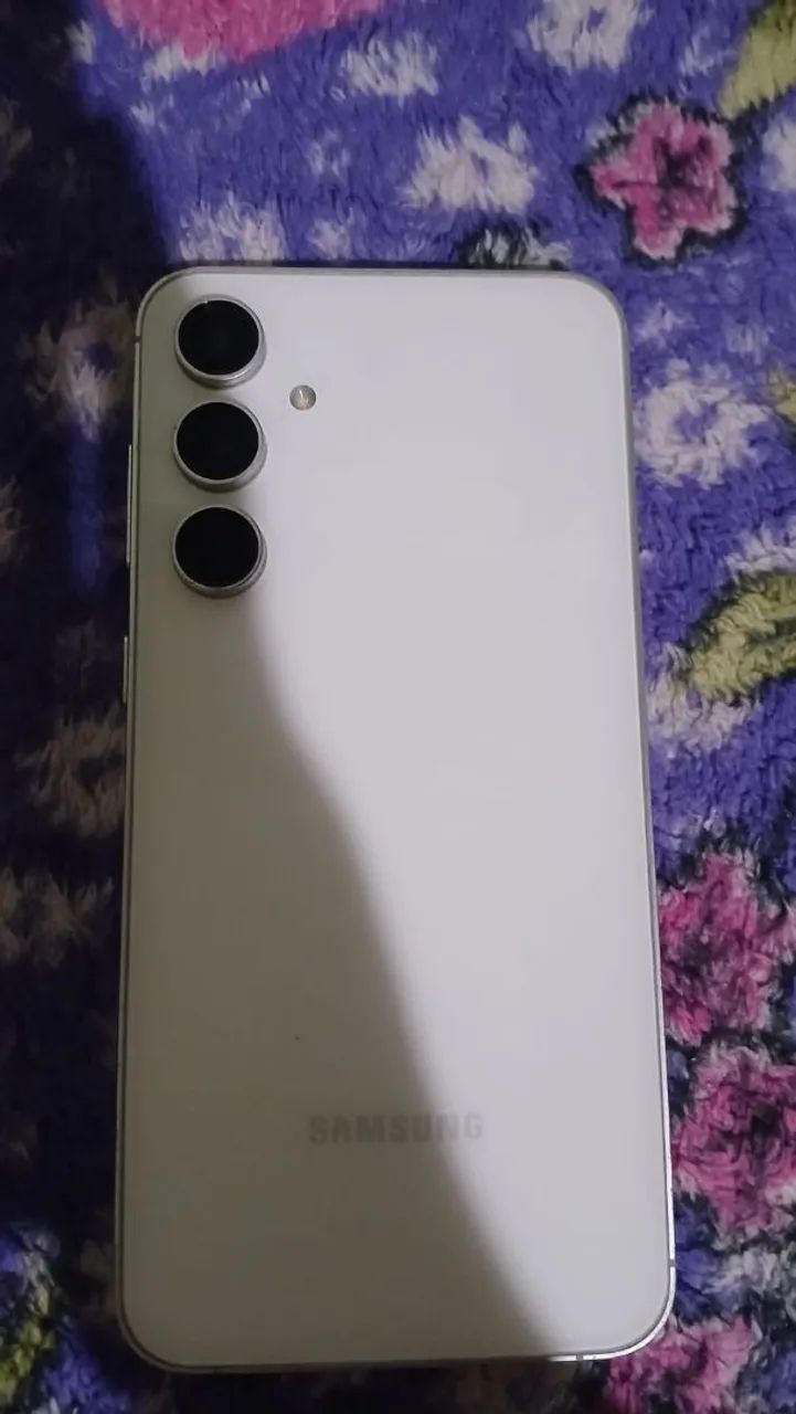 Vende-se celular Samsung S23 Fe  - Foto 2