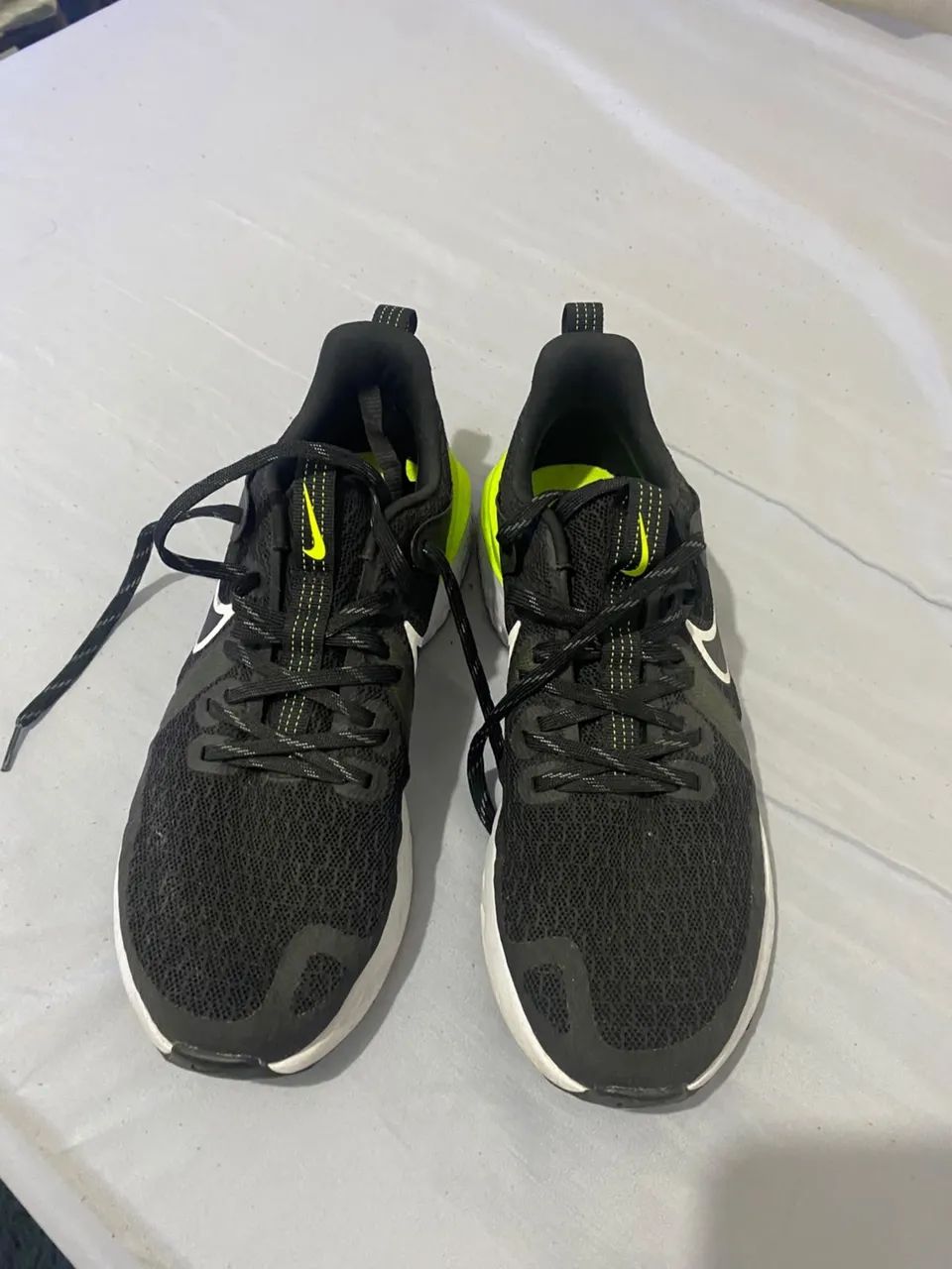 Nike Legend React 2 - Tamanho BR 42