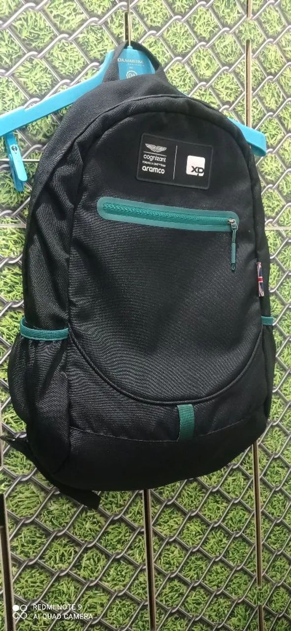 mochila expert 2023 collab XP & Aston Martin