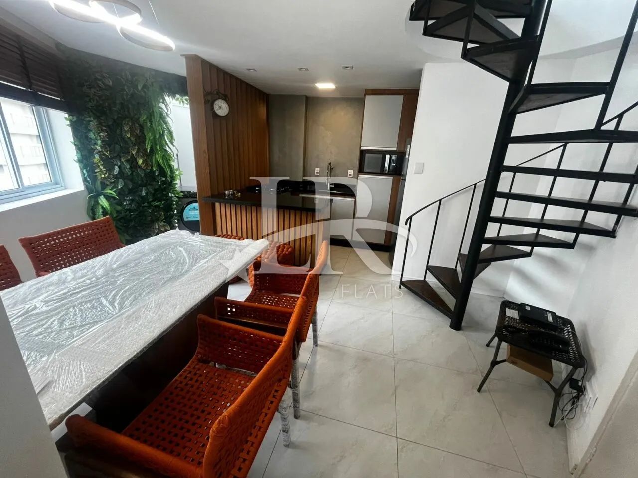 LR Flats Apartamento e Studio - Duplex mobiliado para alugar na Vila Nova Conceição.