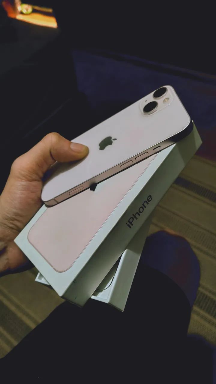 iPhone 13 rosa 128gb DEFEITO - Foto 3