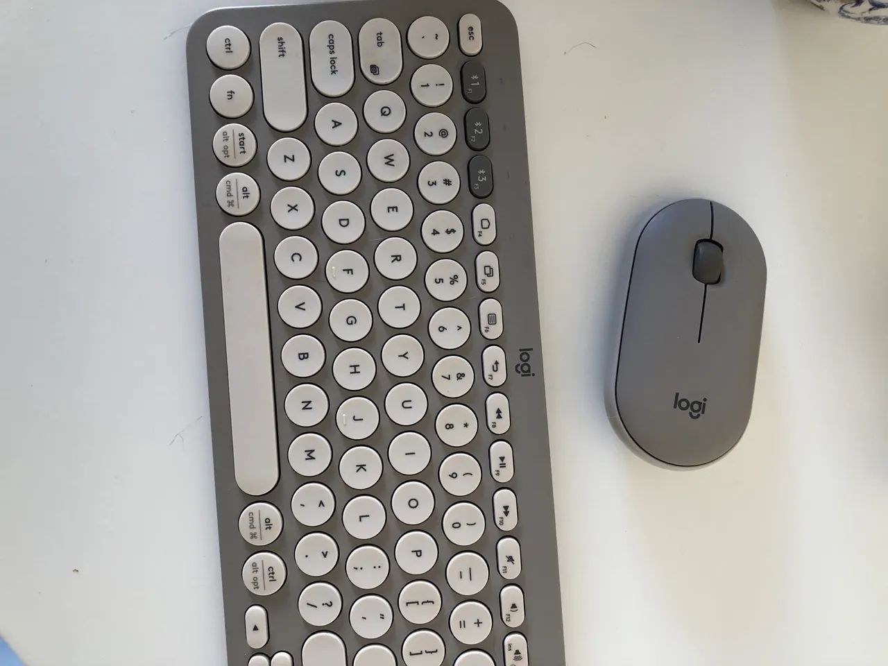 Mouse e Teclado Pebble Logitech