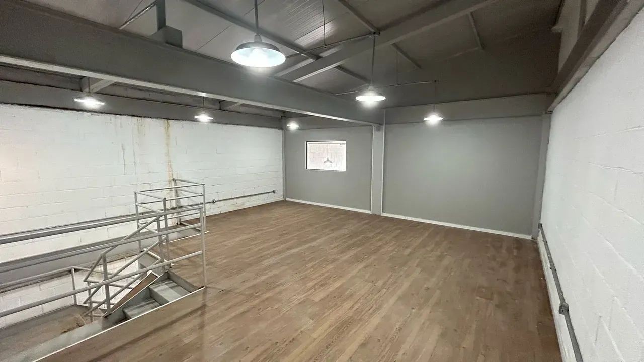 LOJA TÉRREA REFORMADA / ESCRITÓRIO / PONTO COMERCIAL AO LADO UNIVAG MORADA OURO, AV PRINCI - Foto 7