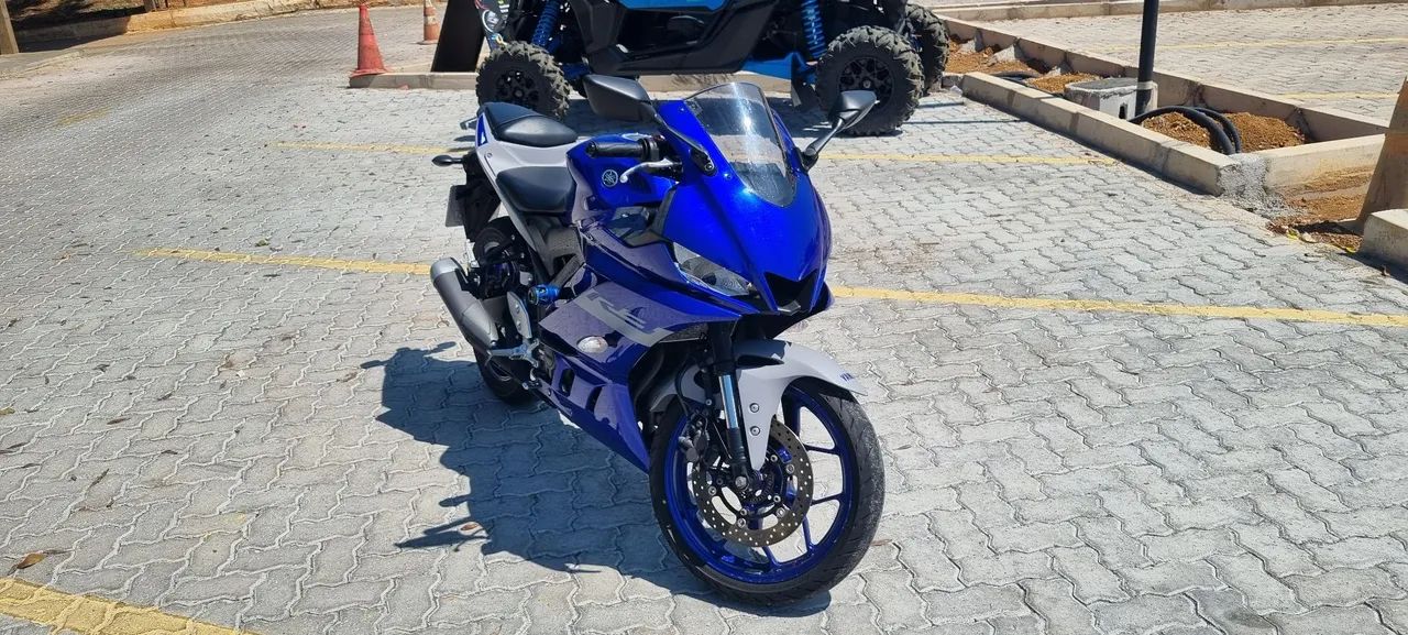 Yamaha R3 - Foto 4
