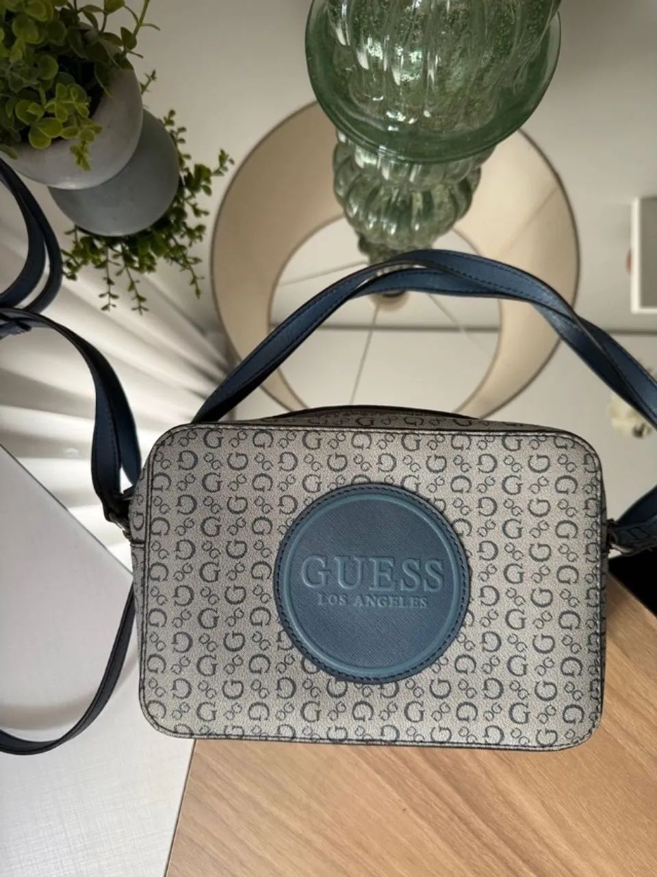 bolsa guess - original cor azul com monograma da marca