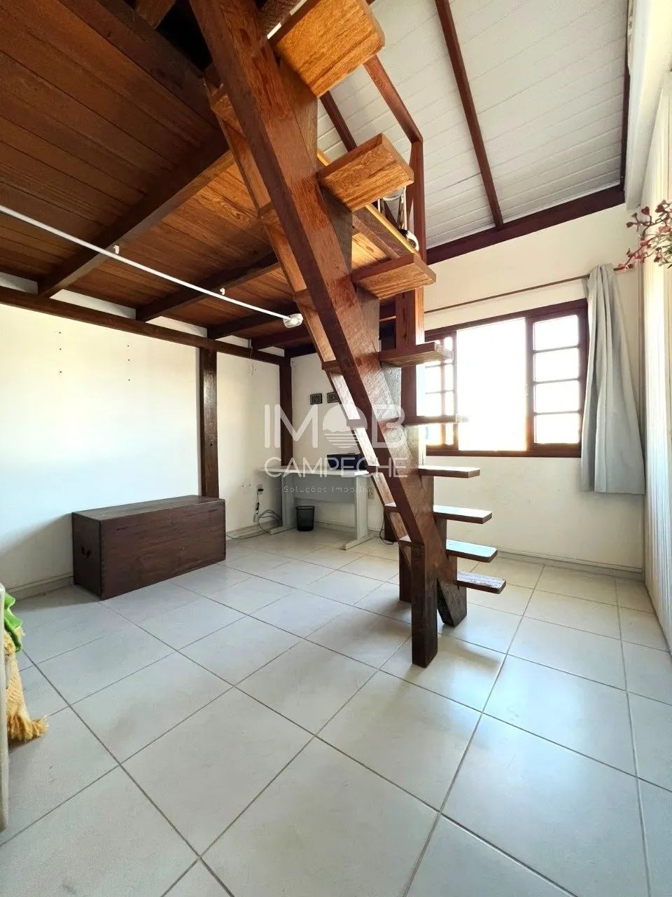 Casa com 04 quartos e proxima da praia do Campeche em Florianópolis - Foto 4