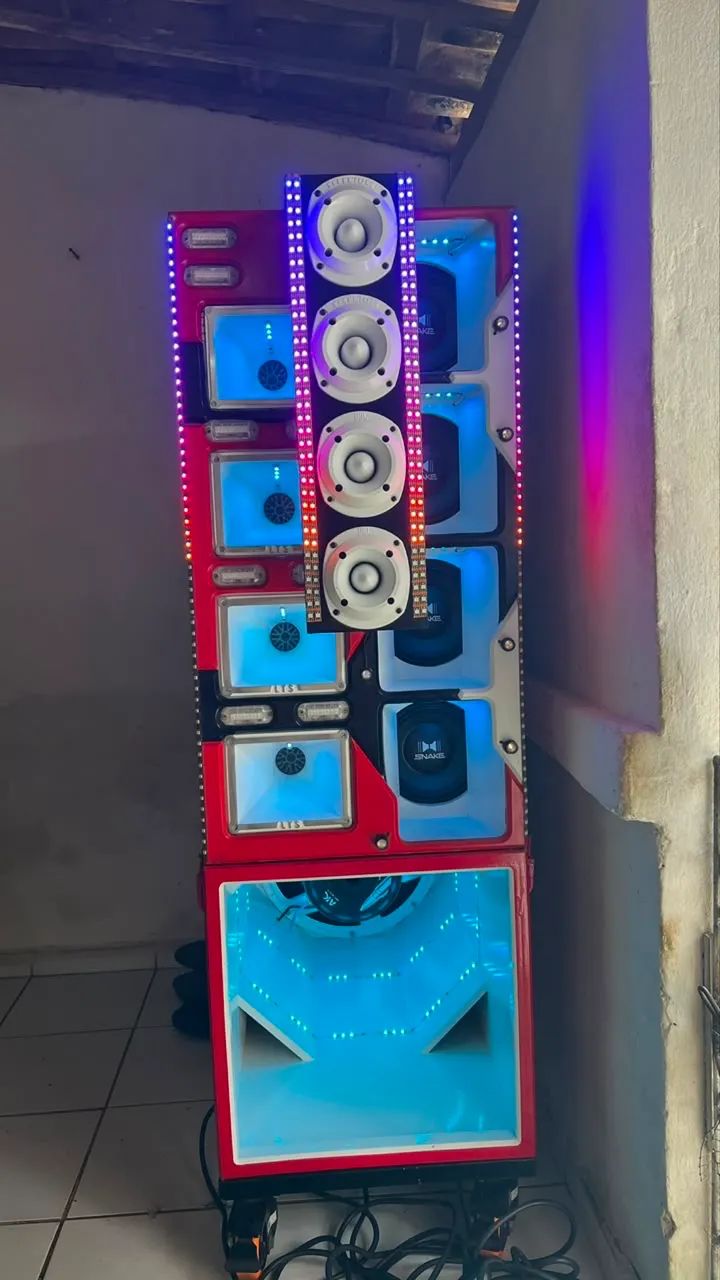 SOM AUTOMOTIVO 18 POLEGADAS 