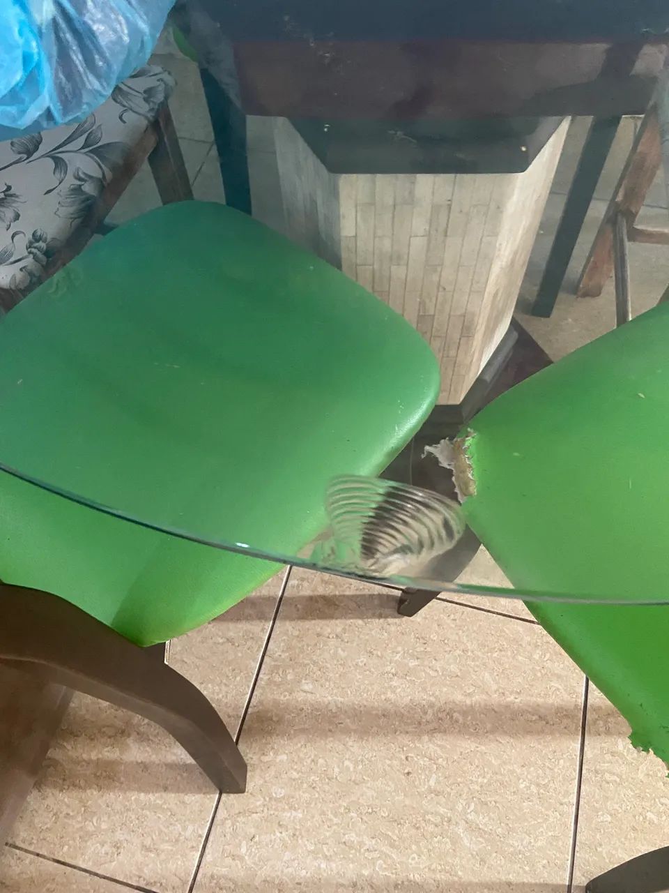 Mesa 4 cadeiras 