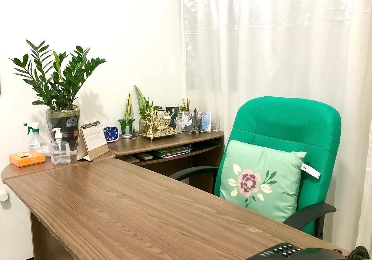 MESA DE ESCRITÓRIO + ARMÁRIO ? R$ 100 OS DOIS! - Foto 3