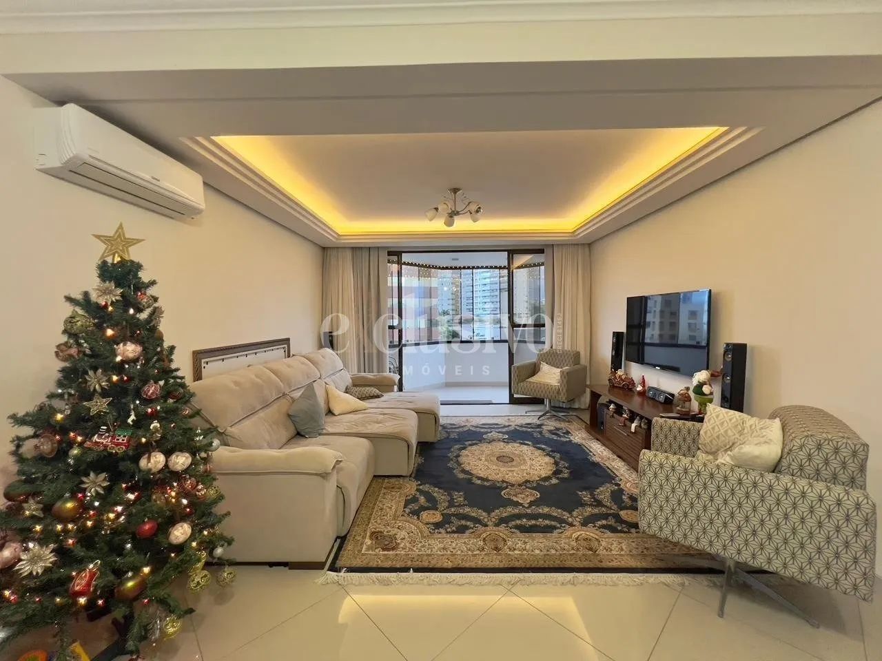 Apartamento no bairro Estreito em Florianópolis-SC