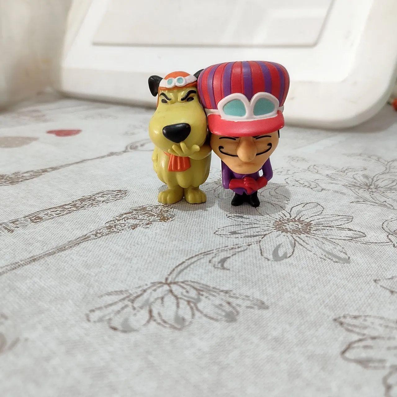 Dicky Vigarista e Mutley, figuras do Bobs - Foto 5