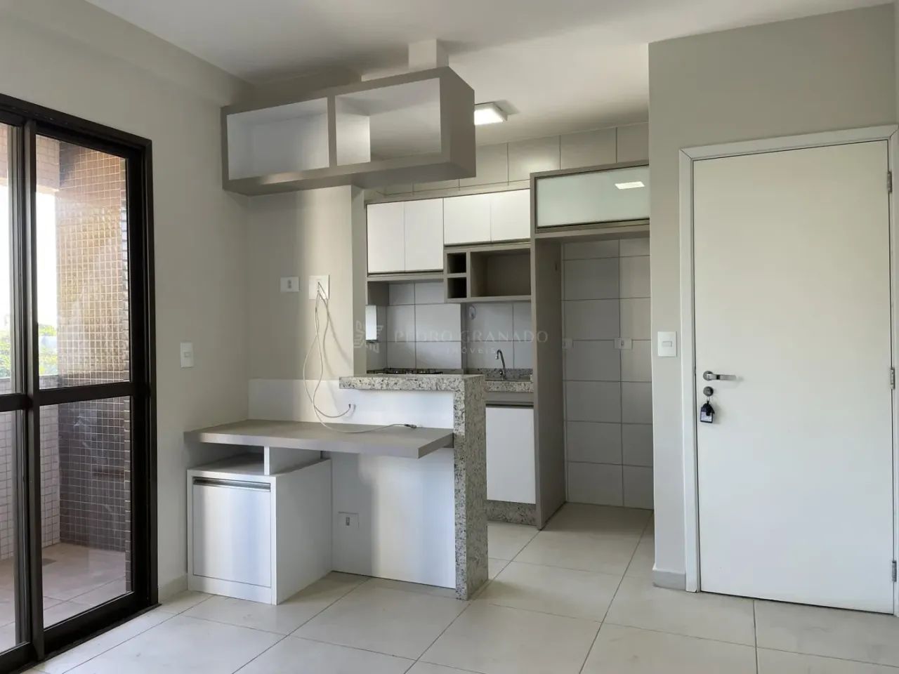Apartamento com 02 dormitórios - Zona 03 - Foto 2