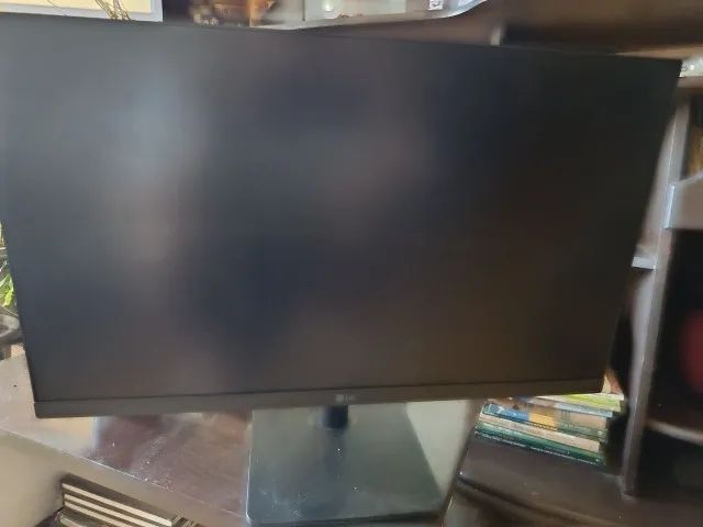 Monitor Gamer LG 24 Polegadas IPS com defeito