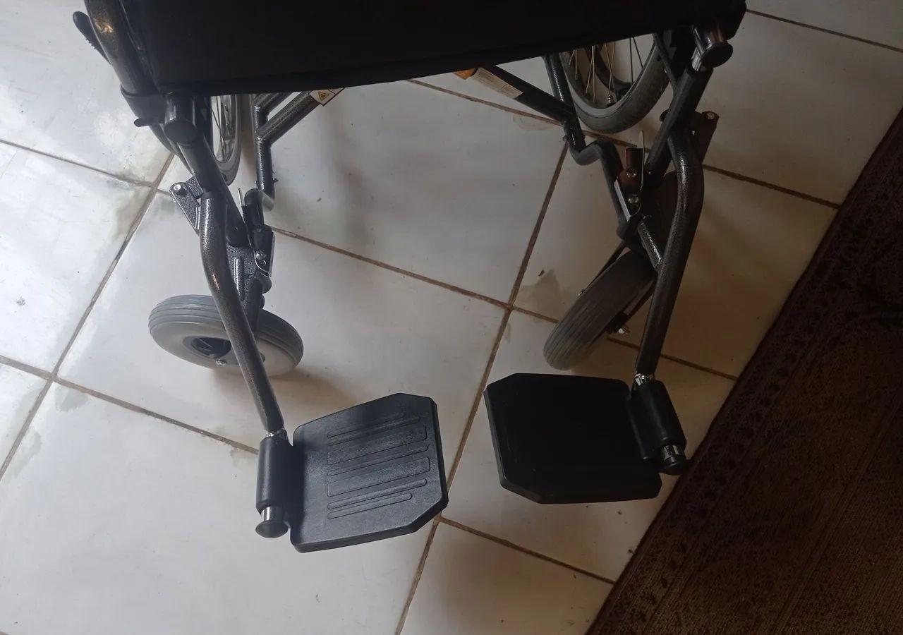 VENDO carrinho novo para quem precisa  - Foto 2