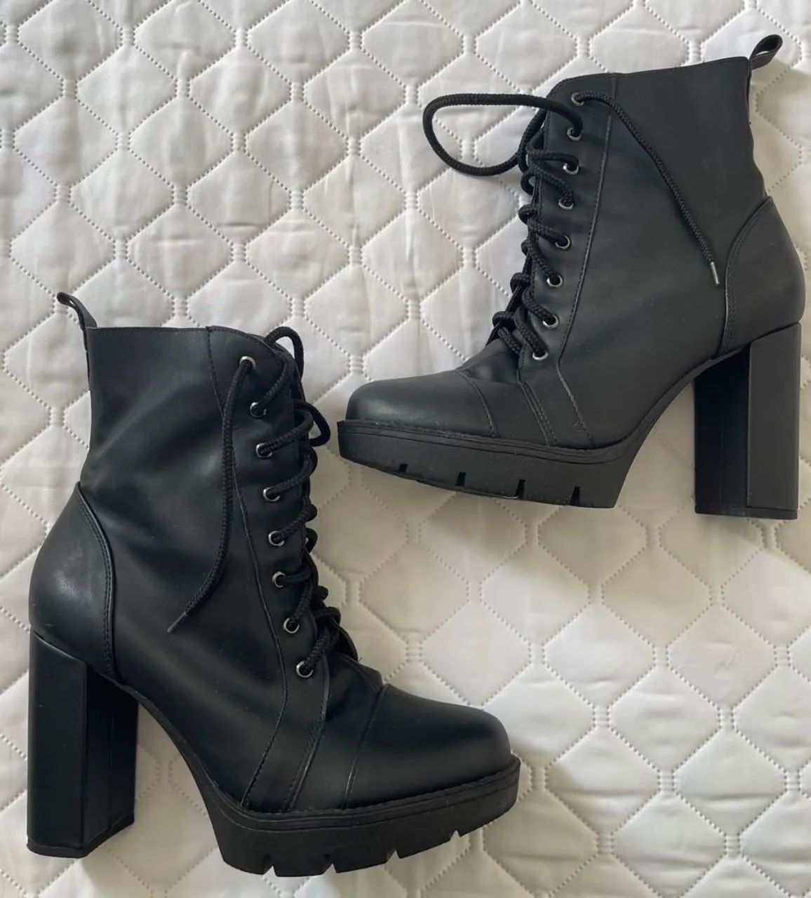 Bota cano curto 