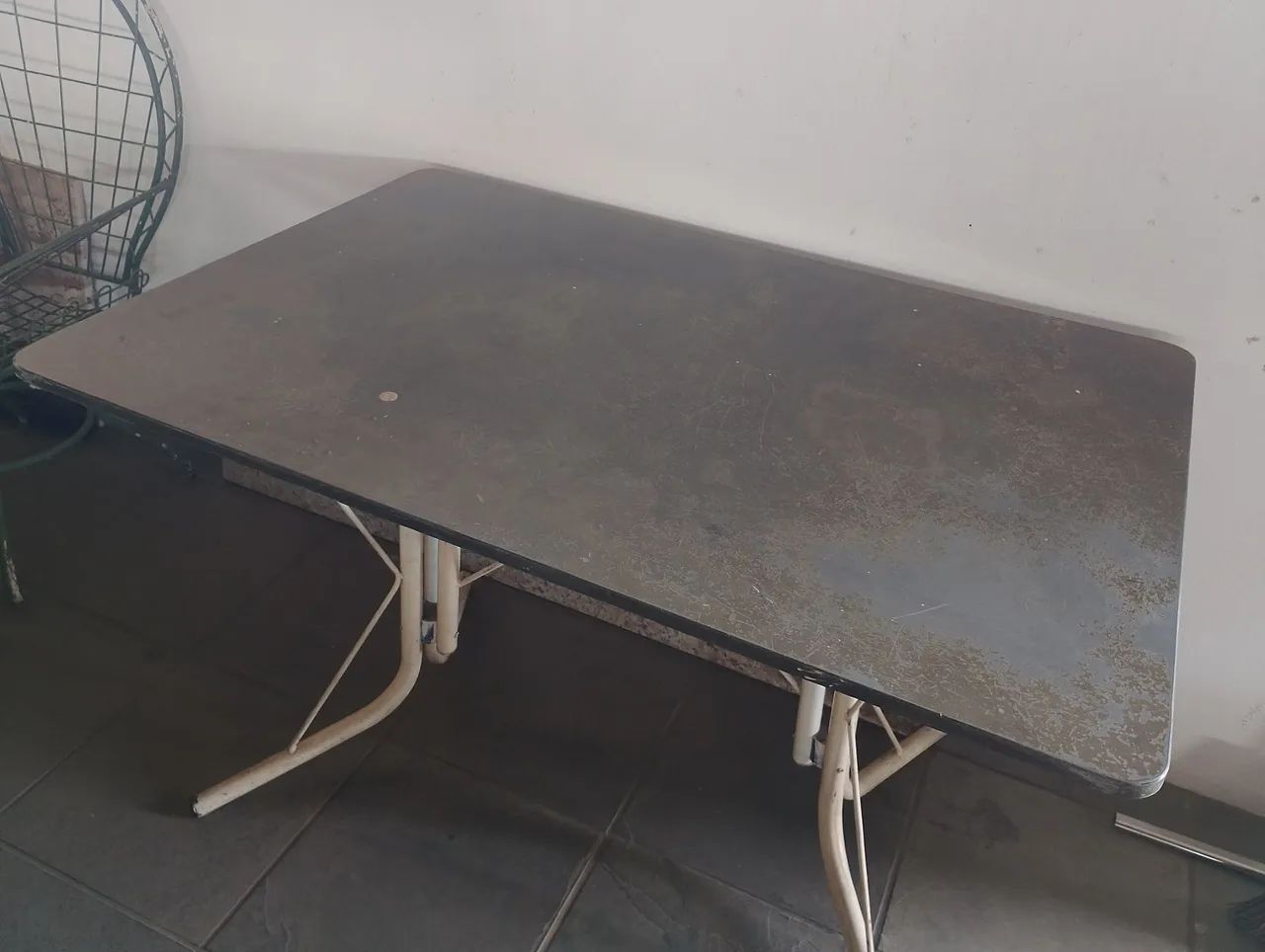 Mesa com 3 cadeiras  - Foto 2
