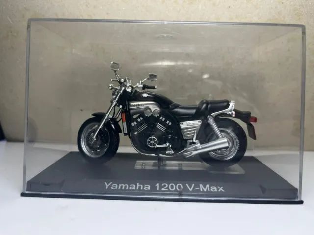 Yamaha 1200 V-Max (rara)