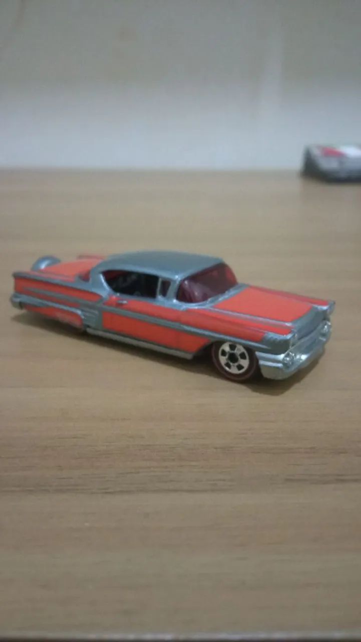 Hot Wheels Impala 58 Pintura Vermelha e Chumbo Extremamente Rara - Peça de 