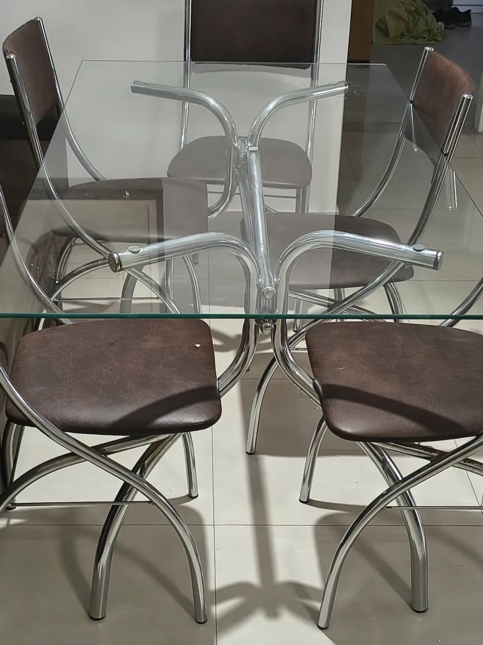 Mesa 6 cadeiras 